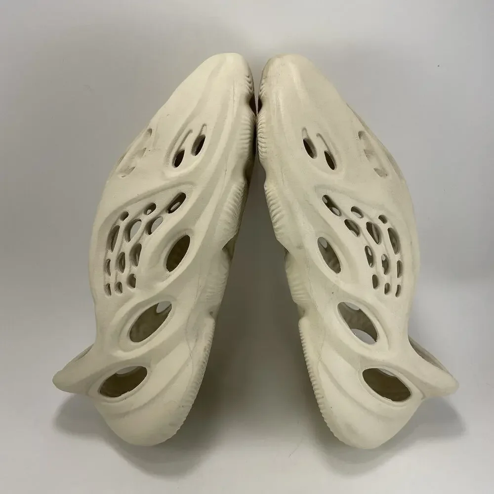 adidas Yeezy Foam Runner “Sand” Slip On Clogs Cream Beige Mens Size 8 EVA